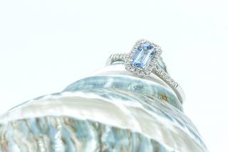 Ring with aquamarine and diamonds